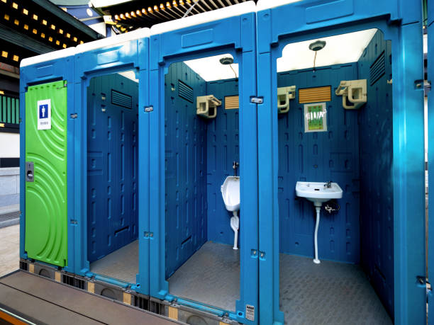 Porta potty delivery and setup in Mount Clemens, MI