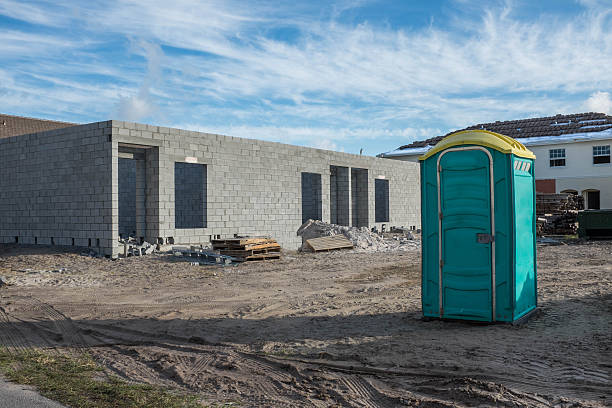 Best Best portable toilet rental  in Mount Clemens, MI